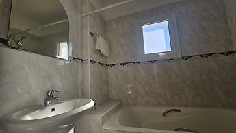 55 ATH - Stay Villa Harsha