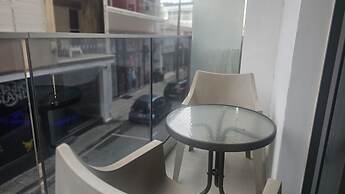 12 LCA - Stay Finibreeze Apartment