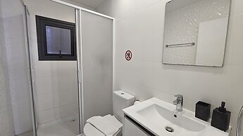 12 LCA - Stay Finibreeze Apartment