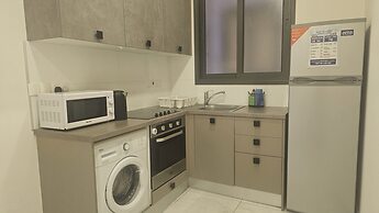 12 LCA - Stay Finibreeze Apartment