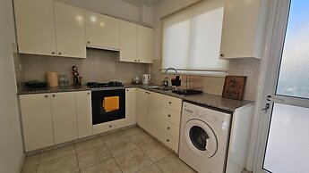 27 NIC - Stay Alex s House