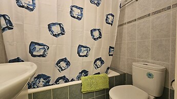 27 NIC - Stay Alex s House