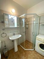 67 KPF - Stay King s Palace