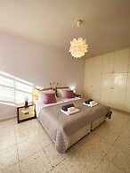 67 KPF - Stay King s Palace