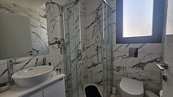 86 LCA - Stay Mackenzie Beach Luxurious Studio