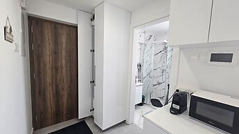 86 LCA - Stay Mackenzie Beach Luxurious Studio