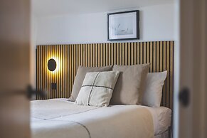 Beautiful Flat in Acton