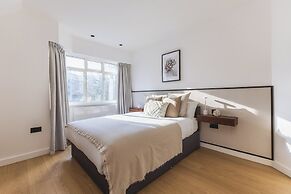 Beautiful Flat in Acton