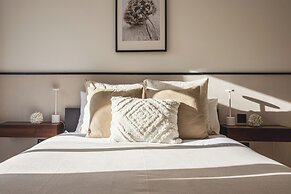 Beautiful Flat in Acton