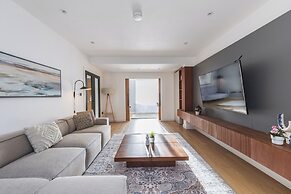 Beautiful Flat in Acton