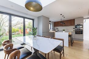 Beautiful Flat in Acton