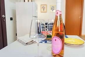 Porto Apartments - La Caletta