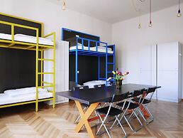 Choco Home & Hostel
