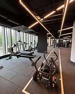 2br-sleeps4-parking-central-cityview