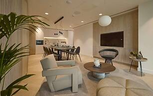 2br-sleeps4-parking-central-cityview