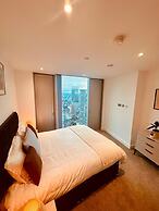 2br-sleeps4-parking-central-cityview