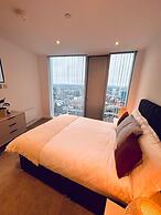 2br-sleeps4-parking-central-cityview