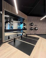 2br-sleeps4-parking-central-cityview