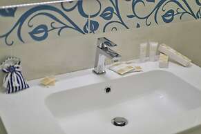 Riviera Luxury Rooms