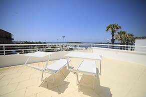 Riviera Luxury Rooms