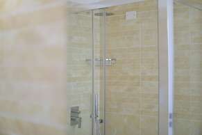 Riviera Luxury Rooms