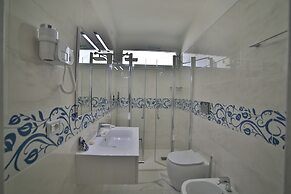 Riviera Luxury Rooms