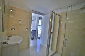 Riviera Luxury Rooms