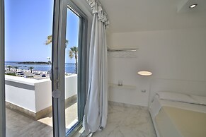 Riviera Luxury Rooms
