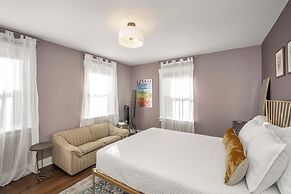 Northside Nook Home for 6!