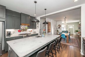 Northside Nook Home for 6!