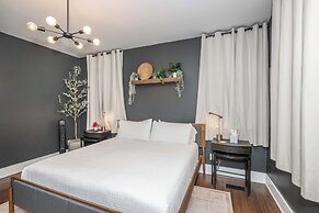 Northside Nook Home for 6!