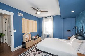 Northside Nook Home for 6!