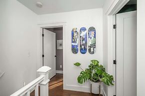 Northside Nook Home for 6!