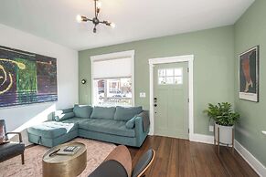 Northside Nook Home for 6!