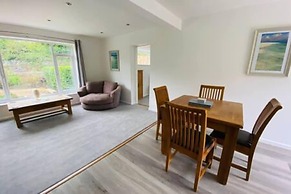 Mousehole Two-bed Bungalow With Parking