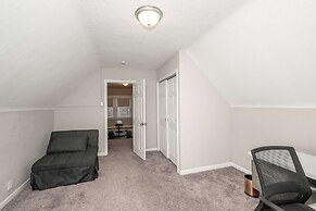 Queen City Homestead For 6!