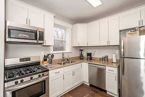 Queen City Homestead For 6!