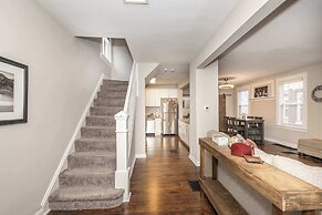 Queen City Homestead For 6!