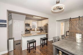 Queen City Homestead For 6!