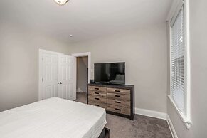 Queen City Homestead For 6!