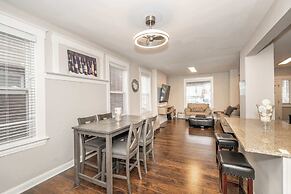 Queen City Homestead For 6!