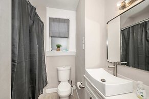 Queen City Homestead For 6!