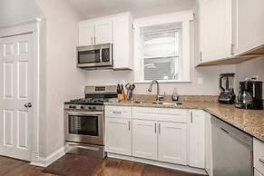 Queen City Homestead For 6!