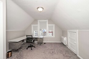 Queen City Homestead For 6!