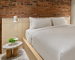 Corner Apartments