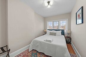 Tibet Twins Suites For 12!