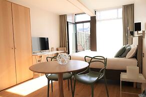 LES SUITES DU PORT by Le Saint Ferdinand