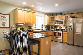 Six-Bedroom Family Retreat