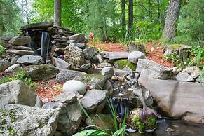 Six-Bedroom Family Retreat