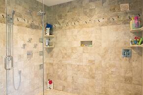 Six-Bedroom Family Retreat